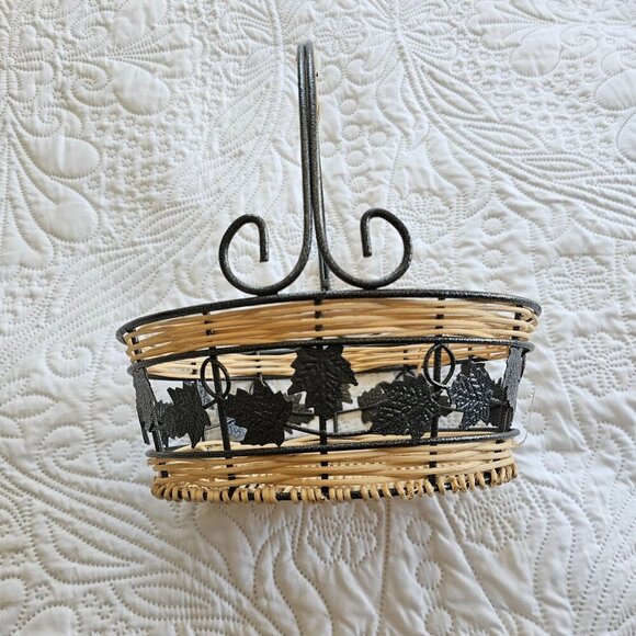 Wicker & Metal Basket With Maple Leaf Design Black & Tan Decorative With Handle - Picture 1 of 9